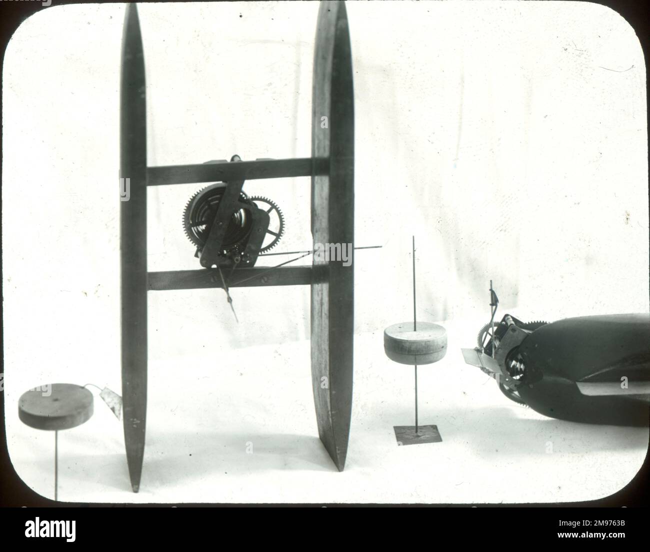 Due barche a motore con aerei trochoidal. Hargrave Slide 1. Foto Stock