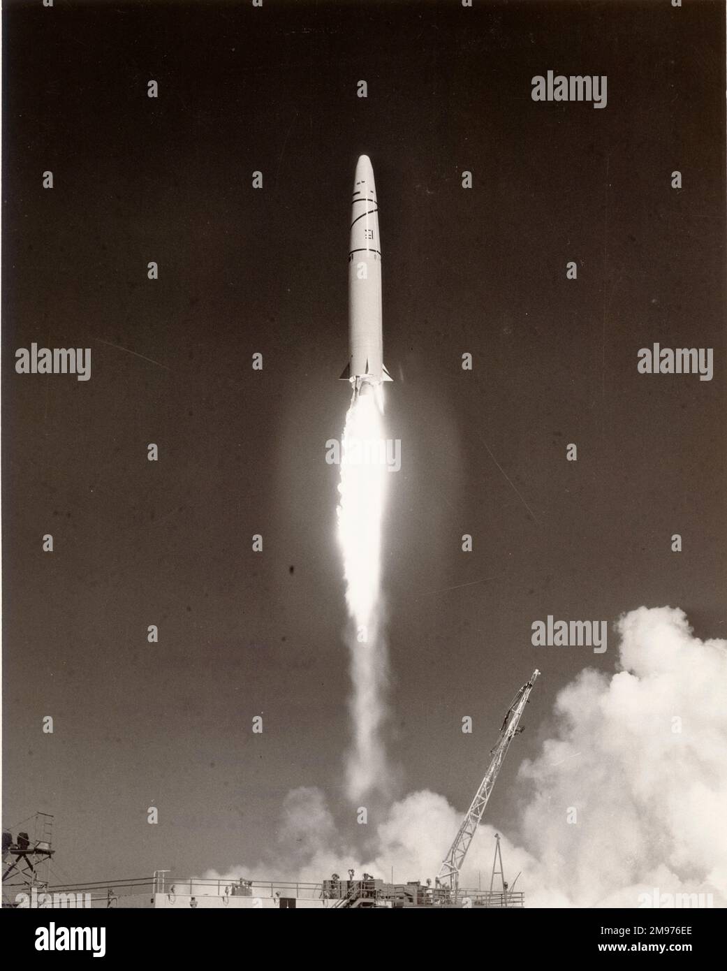 Un IRBM Thor è lanciato dal Centro di prova missilistico dell'aeronautica militare, Patrick AFB, Florida, USA. Foto Stock