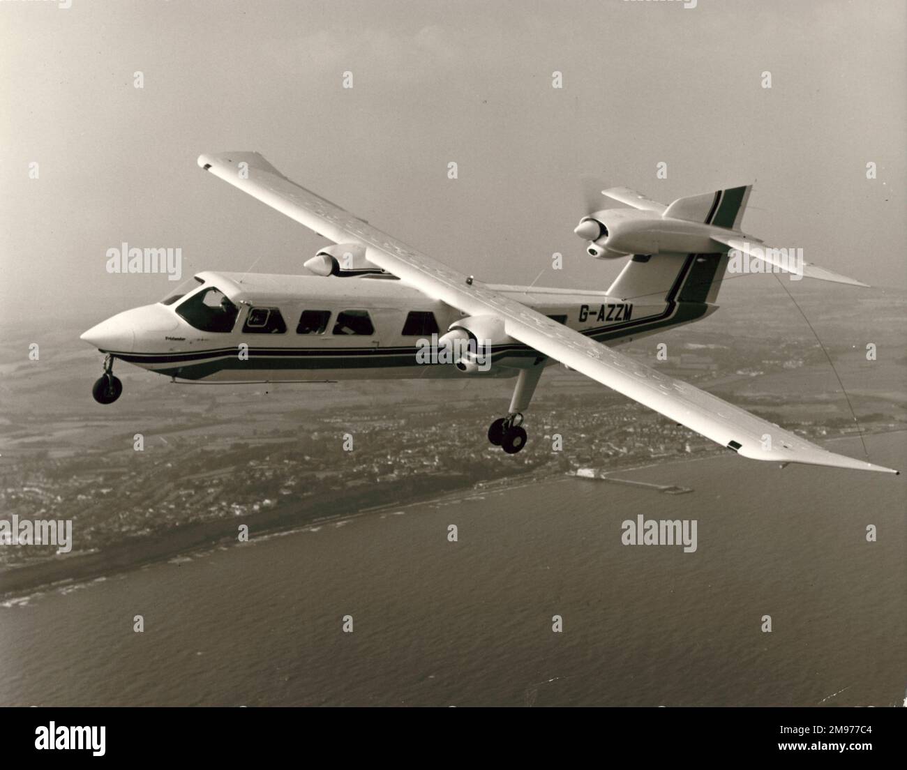 Britten-Norman BN2A MkIII Trislander, G-AZZM. Foto Stock