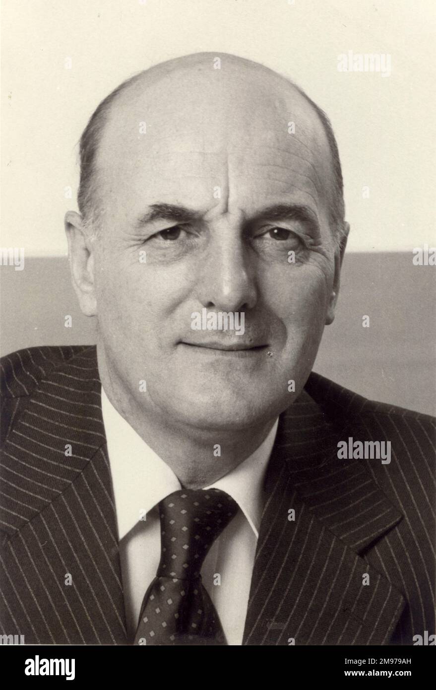 Barry Pemberton Laight, OBE, CENG, MIMechE, FRAeS, Raes Presidente 1974-1975. Foto Stock