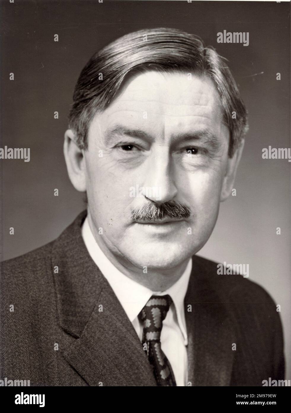 R.P. Probert, CB, Feng, FRAeS, presidente Raes 1979-1980. Foto Stock
