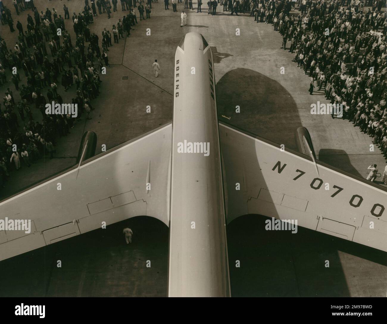 Boeing Dash 80, N70700, lancio presso lo stabilimento Boeing di Renton, 14 maggio 1954. Foto Stock