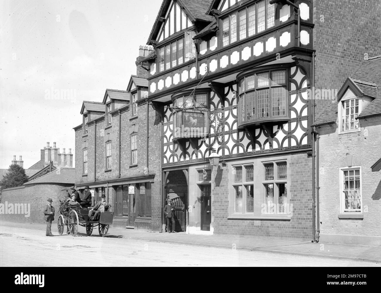 White Lion Hotel, Ellesmere, Shropshire, nel giugno 1908. Foto Stock