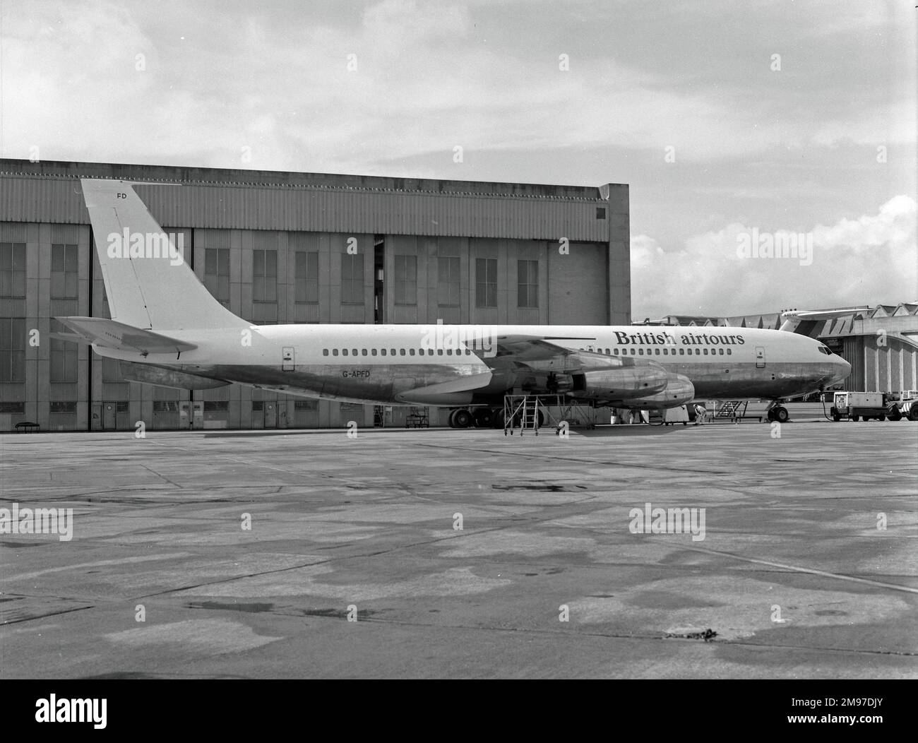 Boeing 707-436 G-APFD British Airtours Heathrow 7 febbraio 1974 Foto Stock