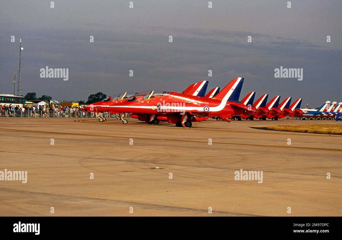 RAFAT RAF BAe Systems Hawks tassano prima di essere esposti al RIAT Fairford nel luglio 2007. XX264 ha volato con la squadra da quando si sono convertiti in Hawks nel novembre 1979 Foto Stock