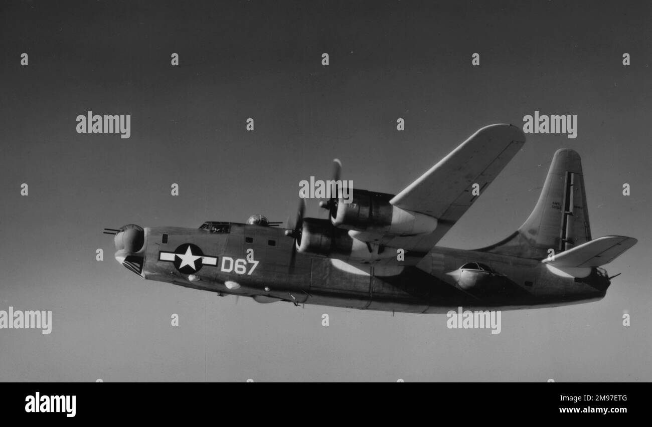 Convair PB4Y-2 -'D67' volando, sotto (vista laterale). Foto Stock