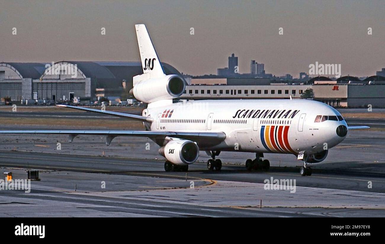Douglas DC-10 30 della se-DFD di SAS al JFK, 15 ottobre 1984. Foto Stock