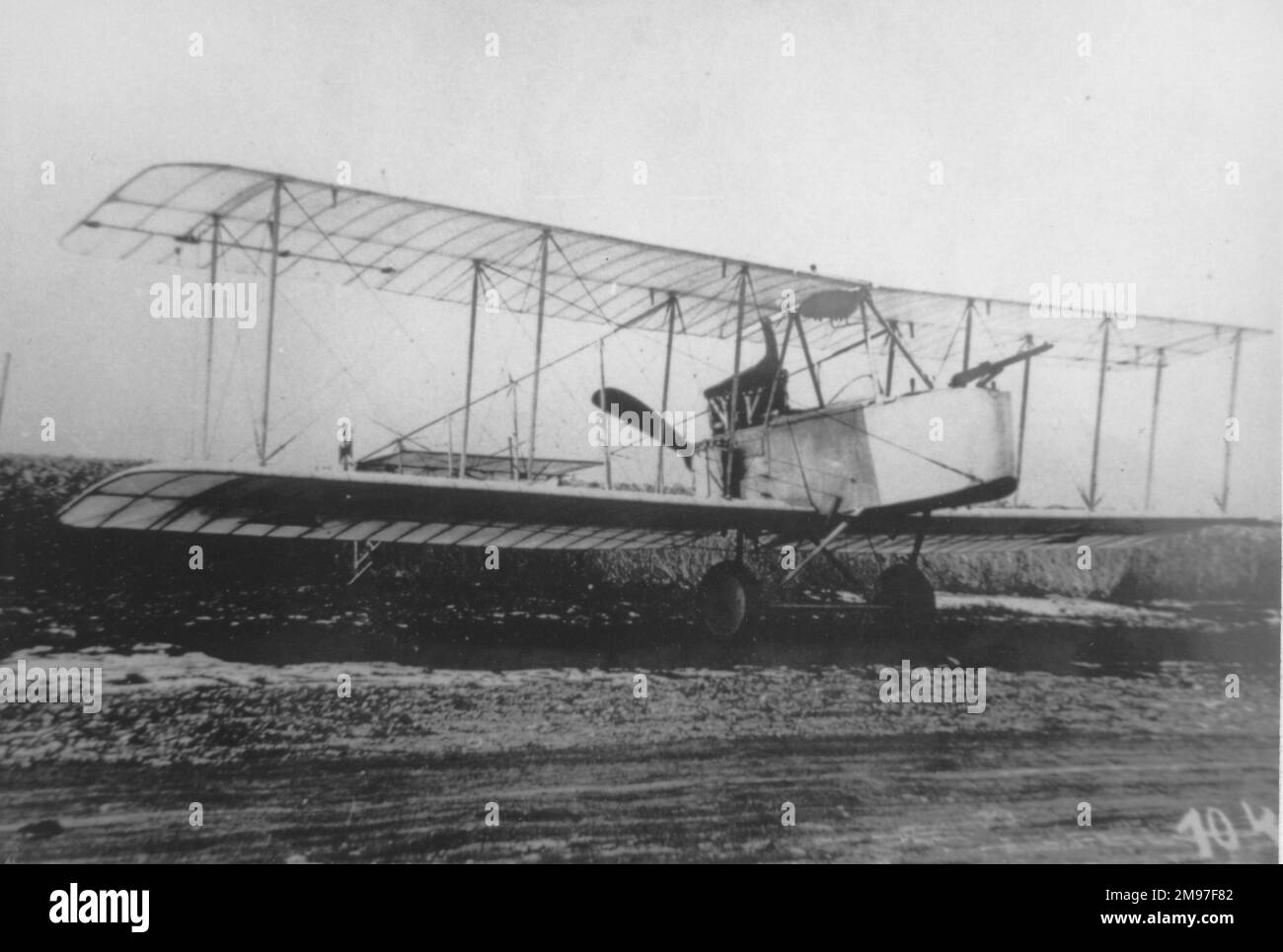 Friedrichshafen FF37 o ci biplano sperimentale tedesco a due posti con motore spintore. Non ha raggiunto la fase di produzione. Foto Stock