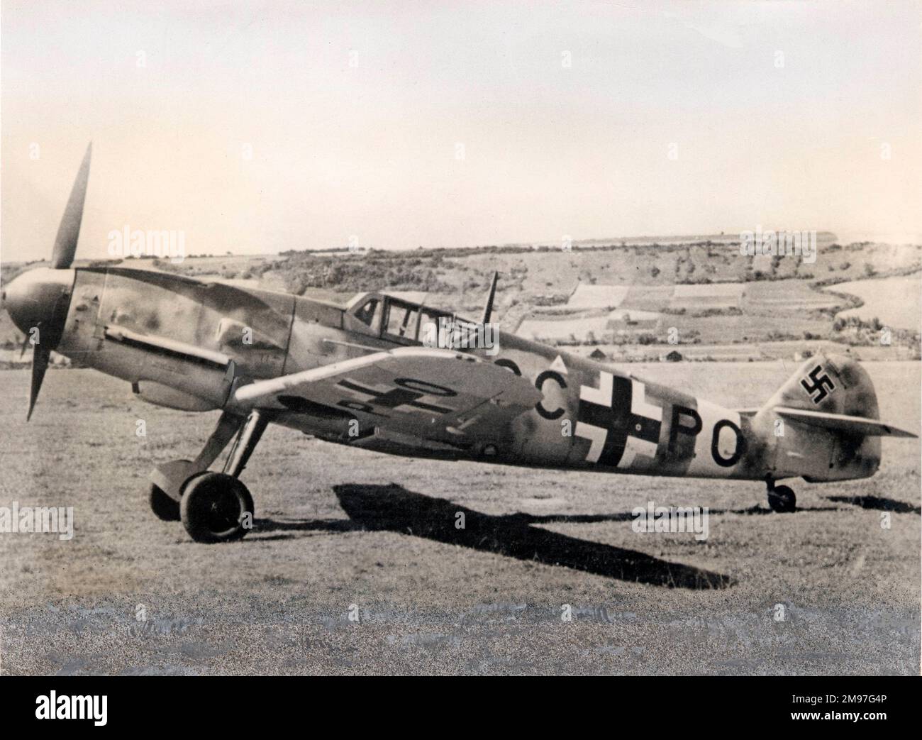 Messerschmitt BF 109f -il combattente standard della Luftwaffe rimase paragonabile o superiore allo Spitfire all'inizio del 1942. Foto Stock