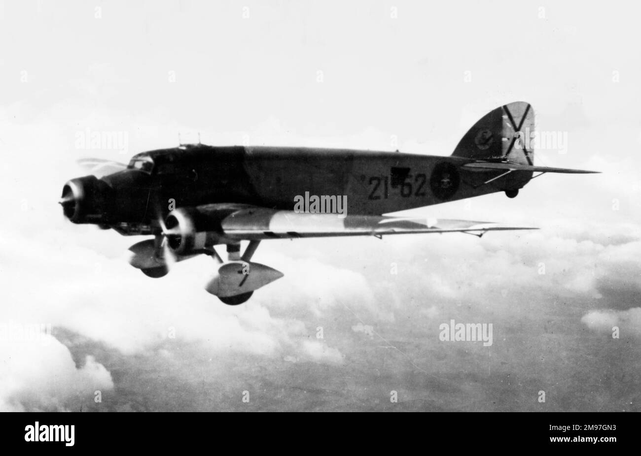 Savoia Marchetti SM81 - visto nelle marcature della Guerra civile Spagnola, questa versione di trasporto del SM 79 volò rifornimenti alle forze italiane in Nord Africa. Foto Stock