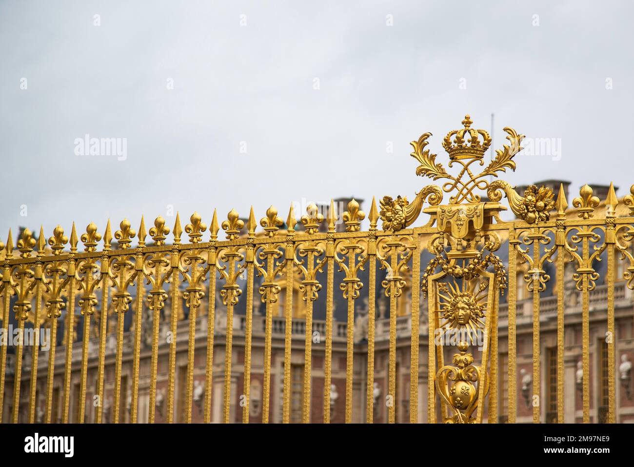 Versailles, Francia - 28 2022 dicembre: Il bar della recinzione reale del Palazzo Versailles Foto Stock