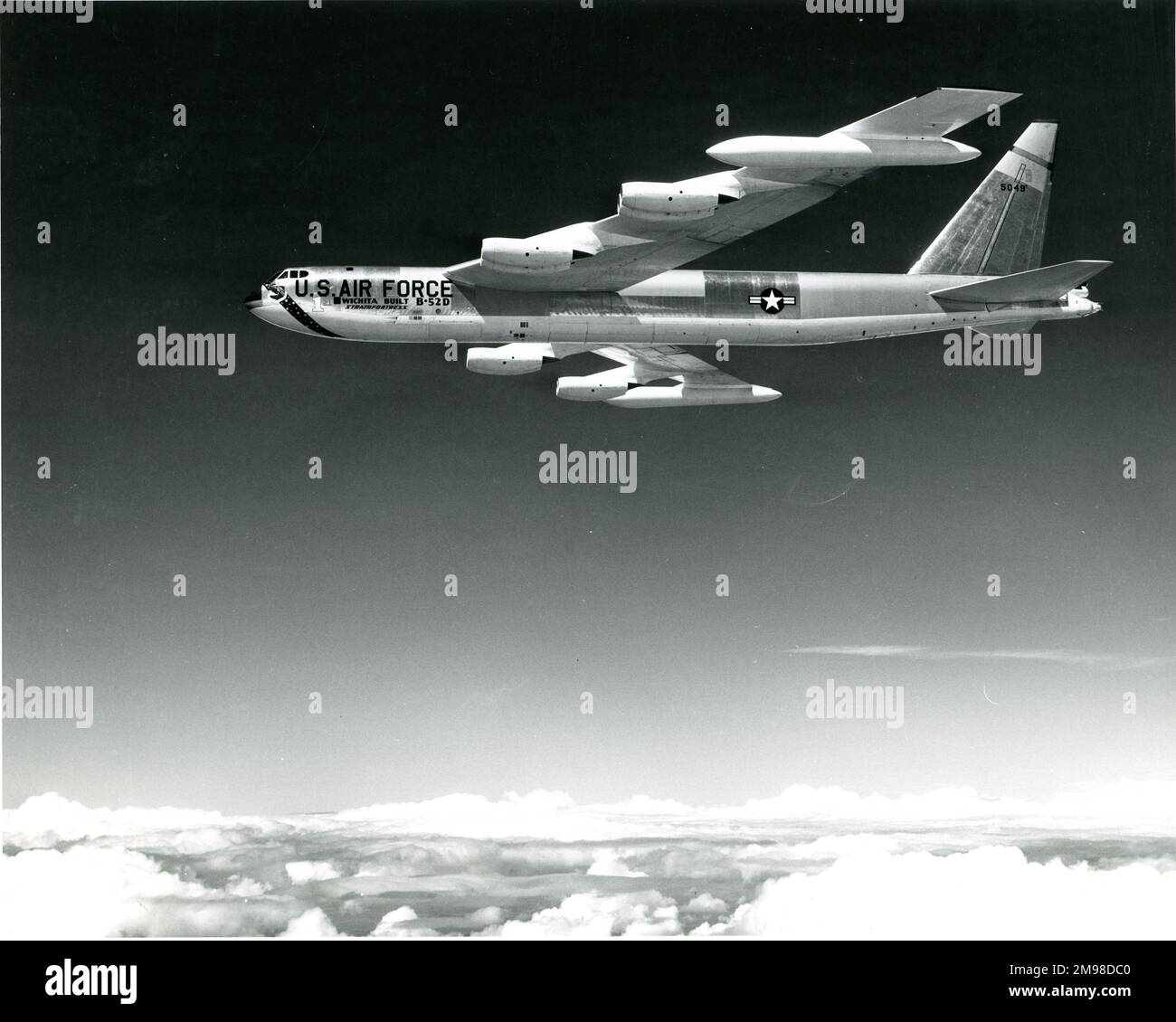 Il primo Boeing B-52D Stratofortress costruito a Wichita, 55-49, volò per la prima volta il 14 maggio 1956. Foto Stock