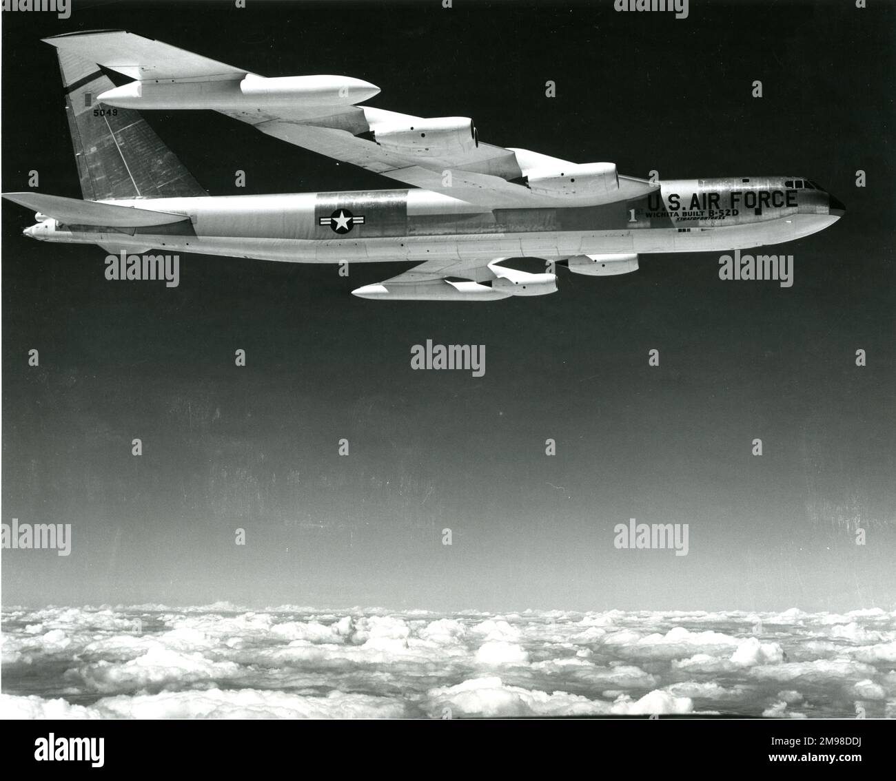 Il primo Boeing B-52D Stratofortress costruito a Wichita, 55-49, volò per la prima volta il 14 maggio 1956. Foto Stock