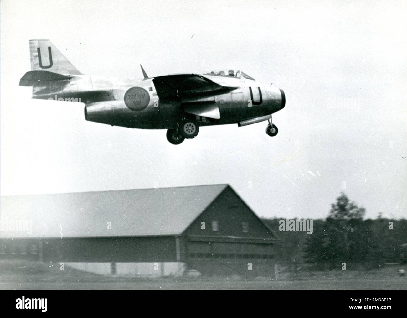 Il prototipo Saab J29, 29001, decollo per il suo primo volo, il 1 settembre 1948. Foto Stock