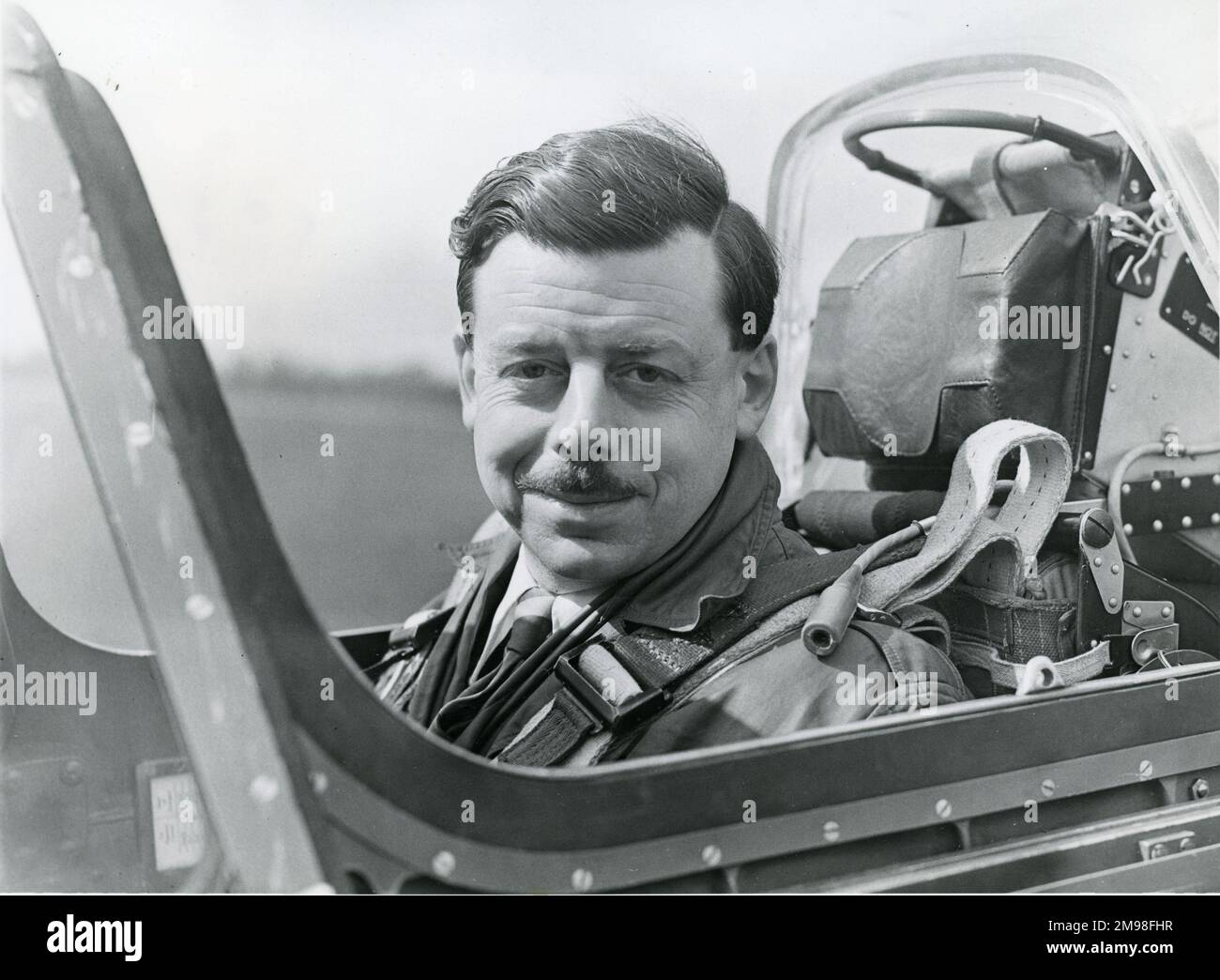 WG CDR?Dickie? Martin, pilota capo test, Gloster. Foto Stock