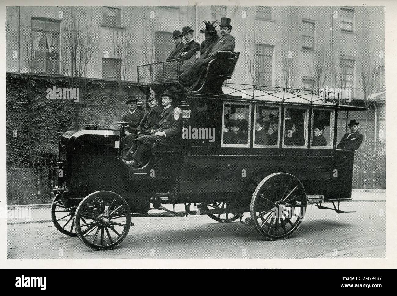 Prime automobili - primo motore Omnibus visto in Gran Bretagna. Foto Stock Prime automobili - primo motore Omnibus visto in Gran Bretagna. Foto Stock