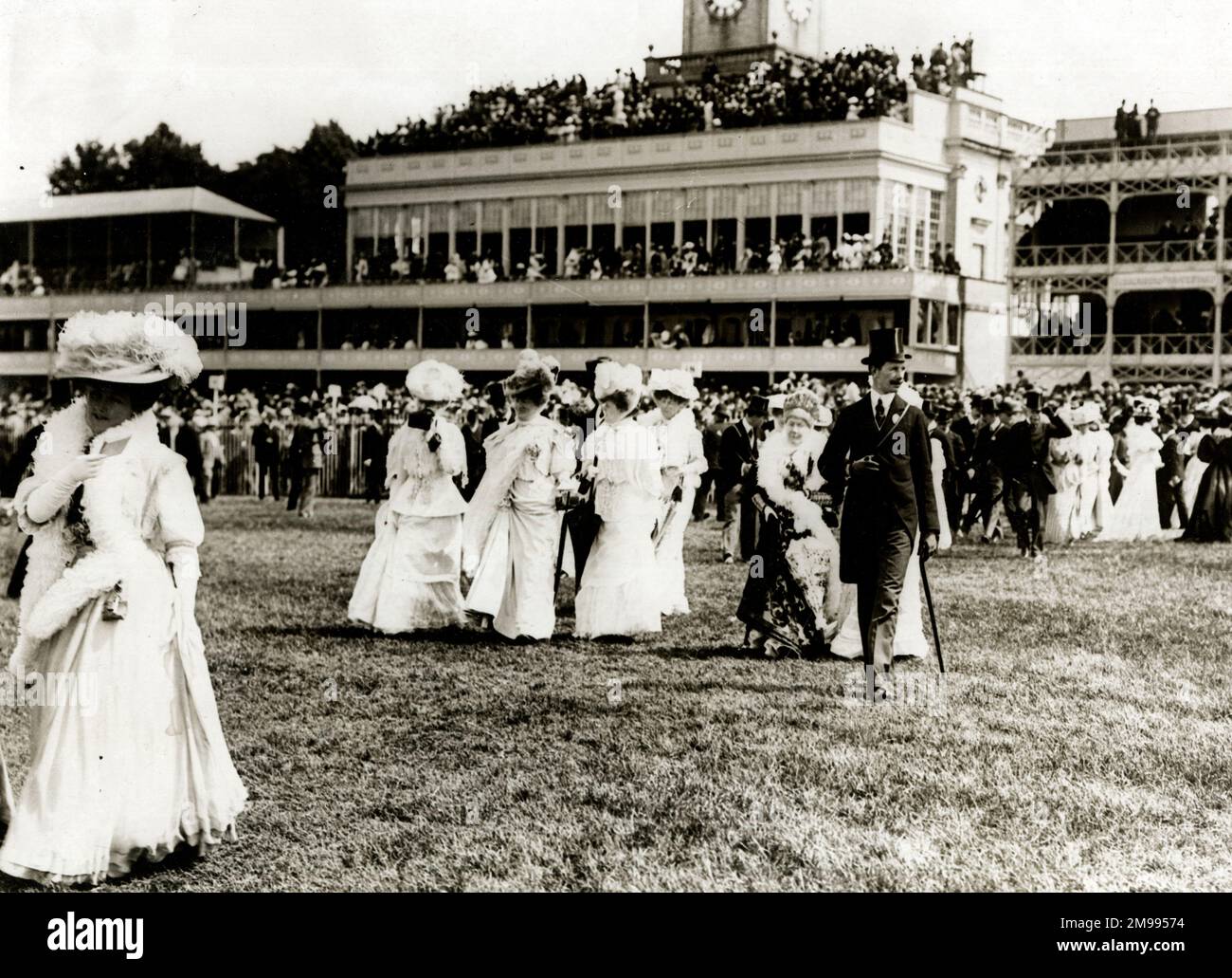 Persone alle corse Ascot nel 1907. Foto Stock