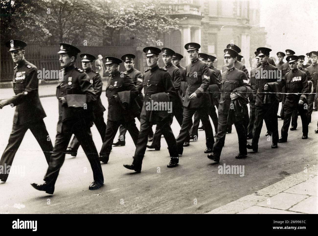 Uomo in uniforme uomo immagini e fotografie stock ad alta risoluzione -  Alamy