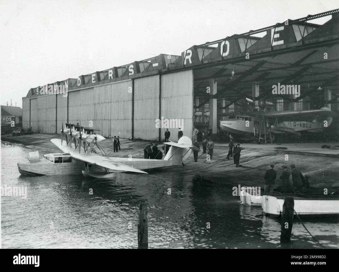 Saunders-Roe A21 Windhover sulla scivola a Cowes. Foto Stock