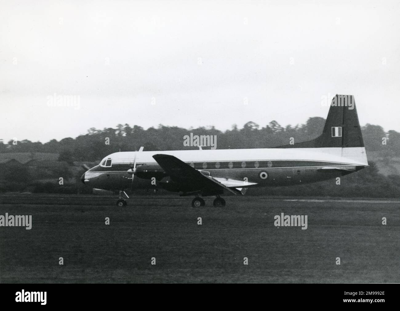 Hawker Siddeley HS748 Andover CC2, XS790, del volo della Regina all'Aerodromo di Halfpenny Green vicino a Wolverhampton, portando la Regina Madre in occasione della sua visita alla Wolverhampton School il 3 giugno 1969. Foto Stock