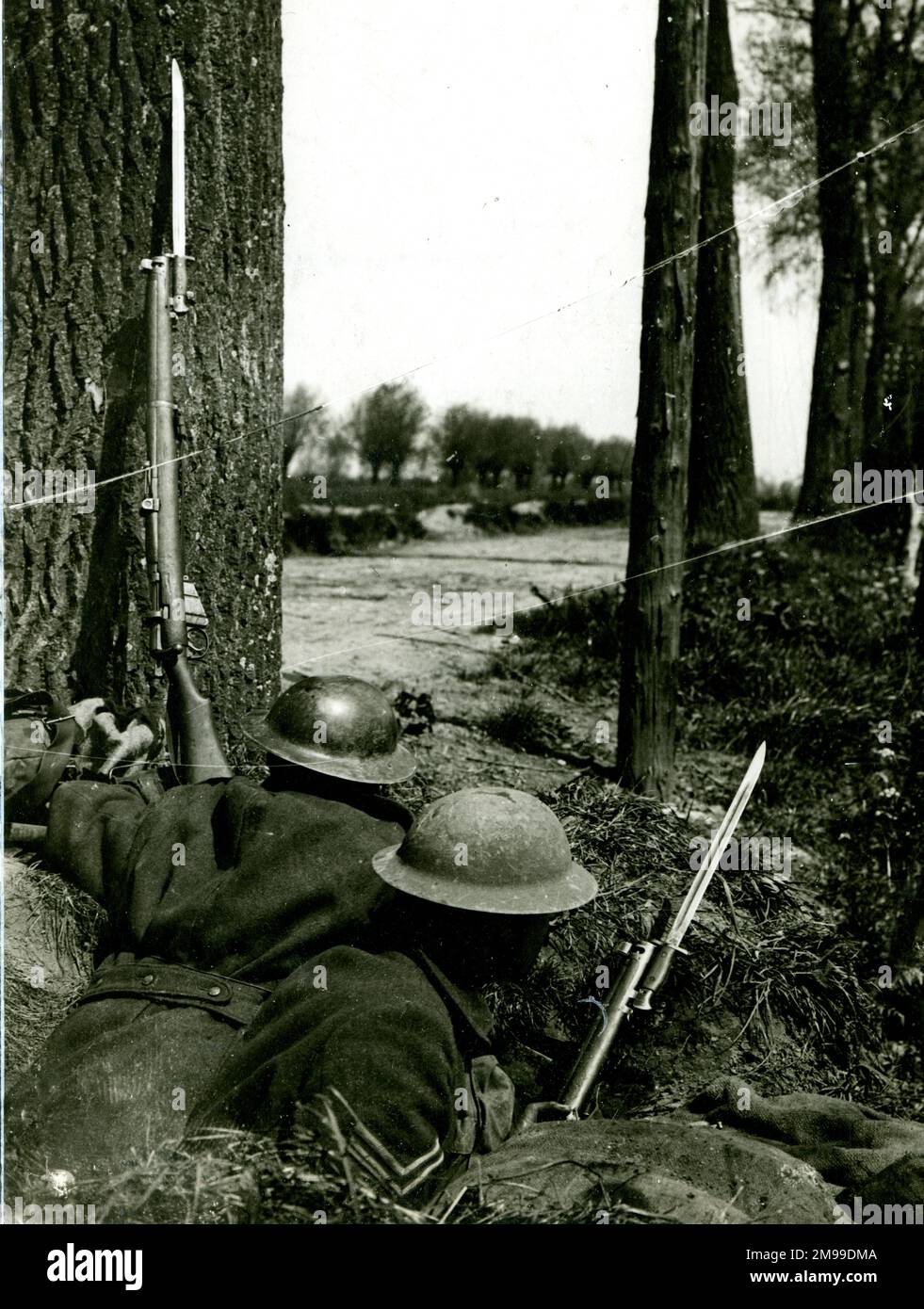L'inizio della fine della prima guerra mondiale - un avamposto di Argyll e Sutherland Highlanders sulla riva del fiume canalizzato Lys, a Saint-Floris, nel nord della Francia, 9 maggio 1918. Foto Stock