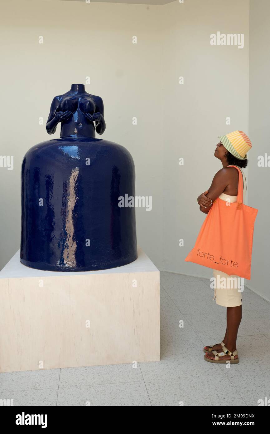 La mostra d'arte di Simone Leigh al pavillon USA della Biennale d'arte di Venezia Foto Stock