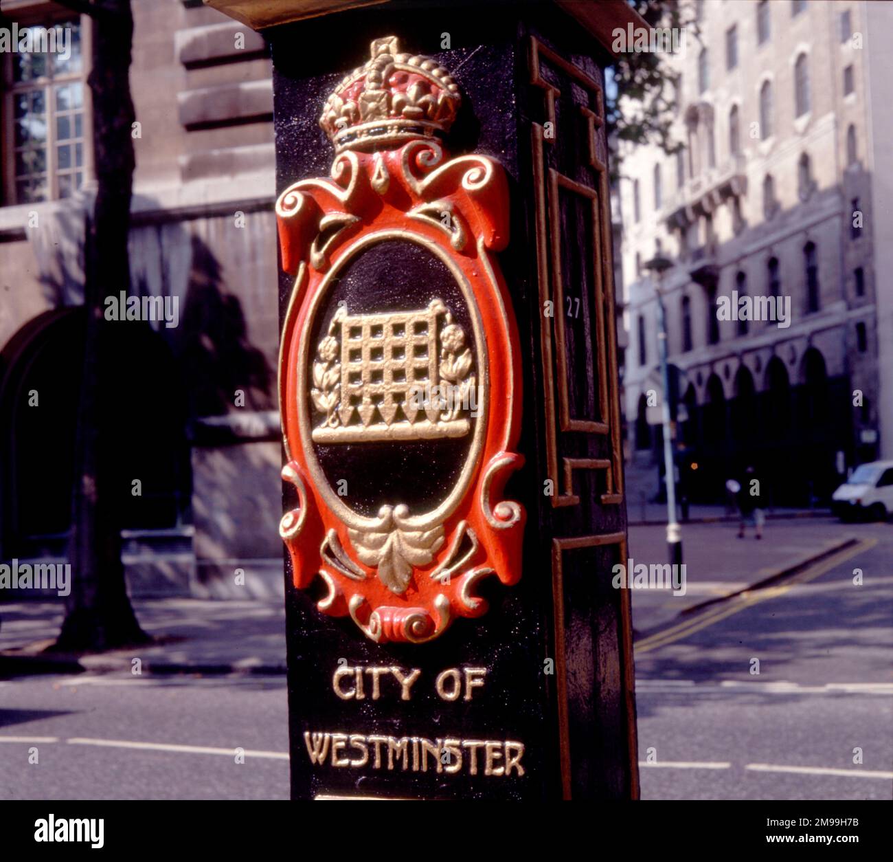 Insegne della città di Westminster, Londra su un lampione Foto Stock