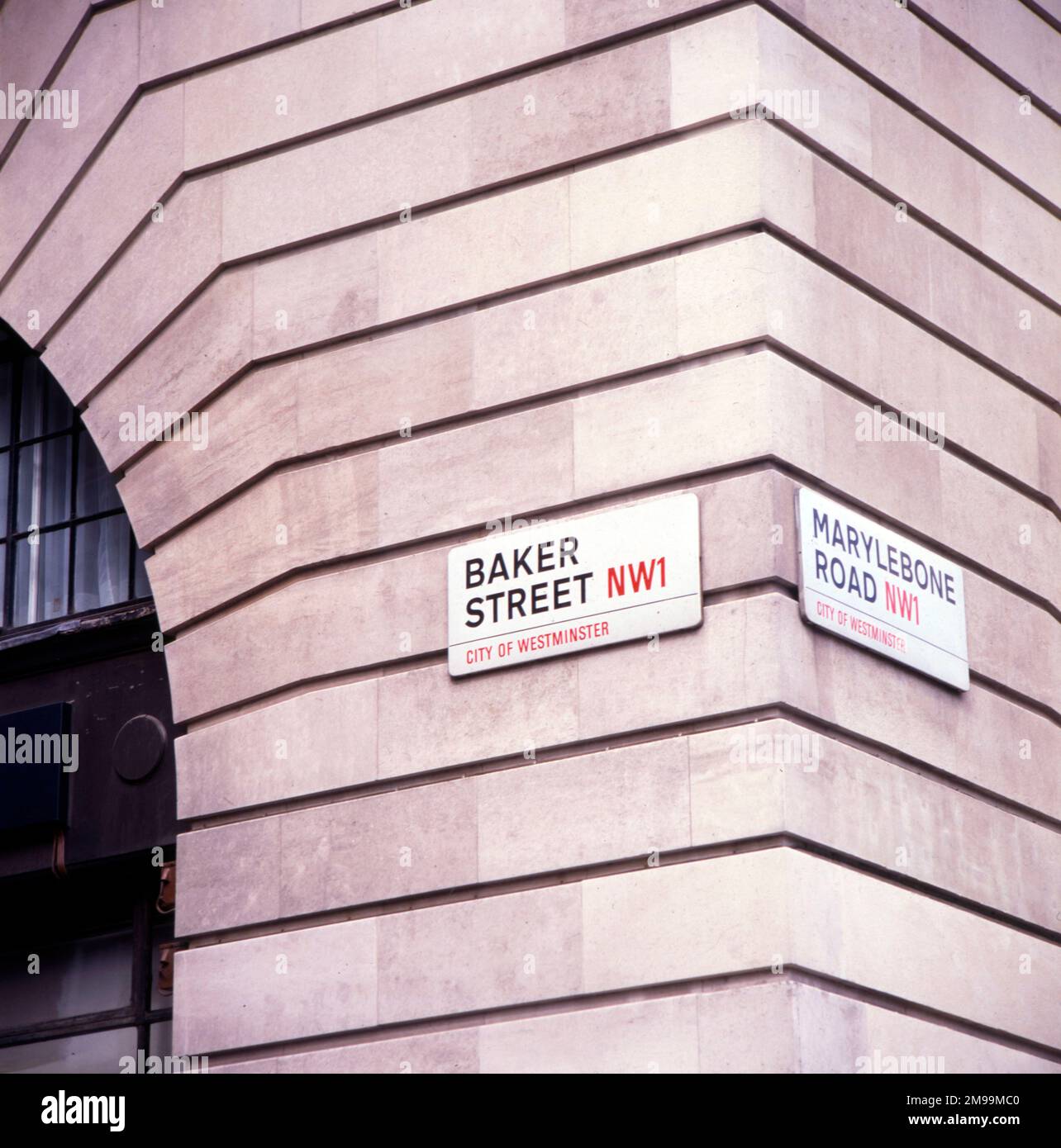 London - indicazioni stradali, all'angolo tra Baker Street e Marylebone Road, City of Westminster, NW1 Foto Stock