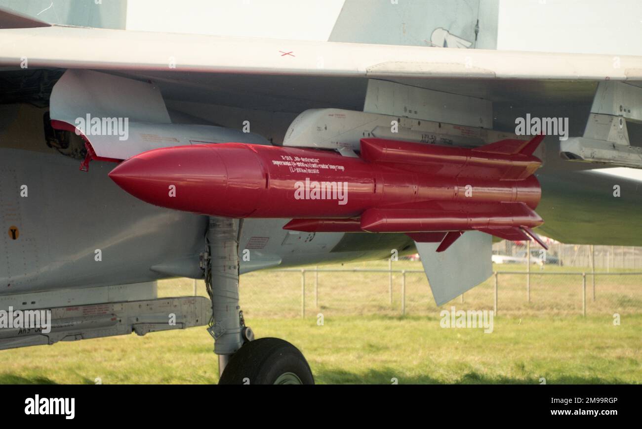 Farnborough 92 - Sukhoi su-35 'Blue 703' Foto Stock