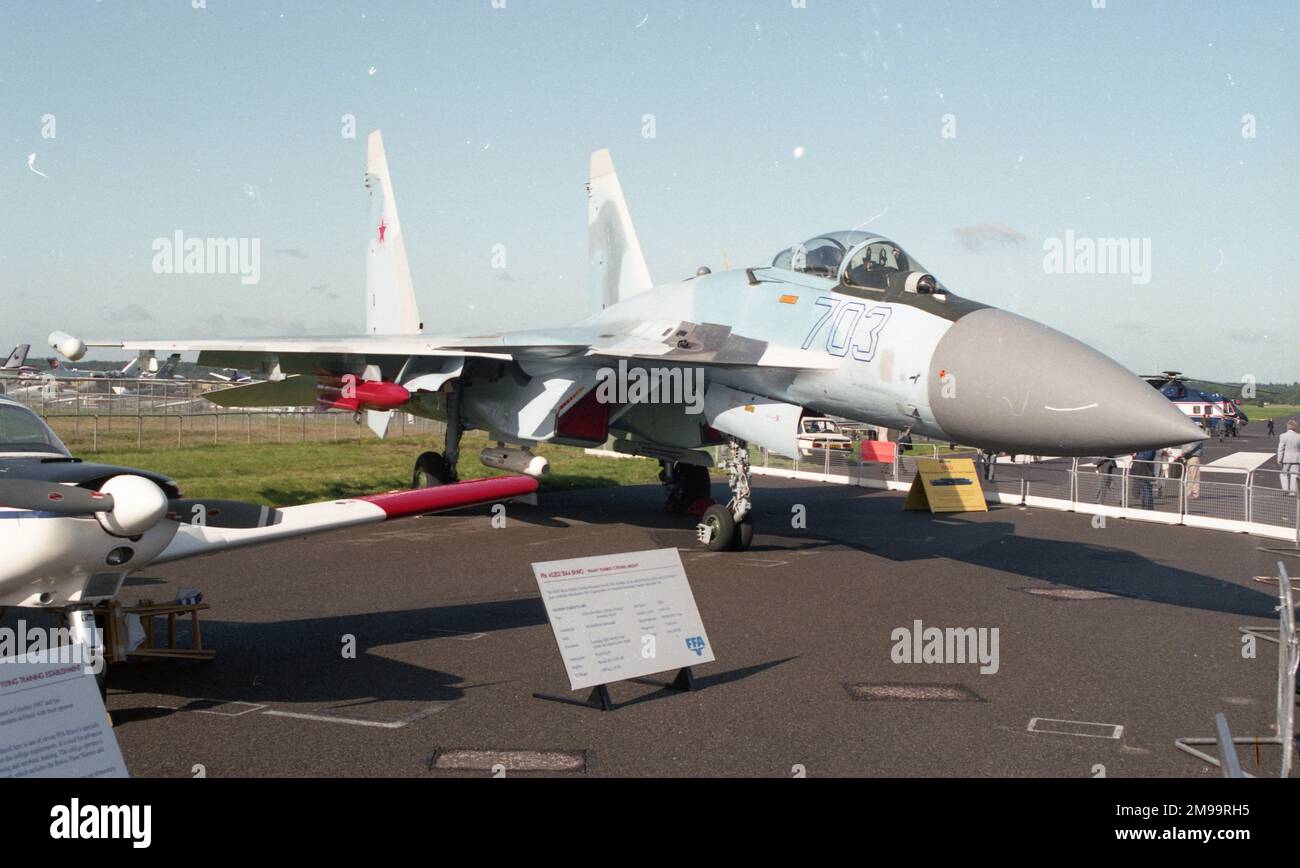 Farnborough 92 - Sukhoi su-35 'Blue 703' Foto Stock