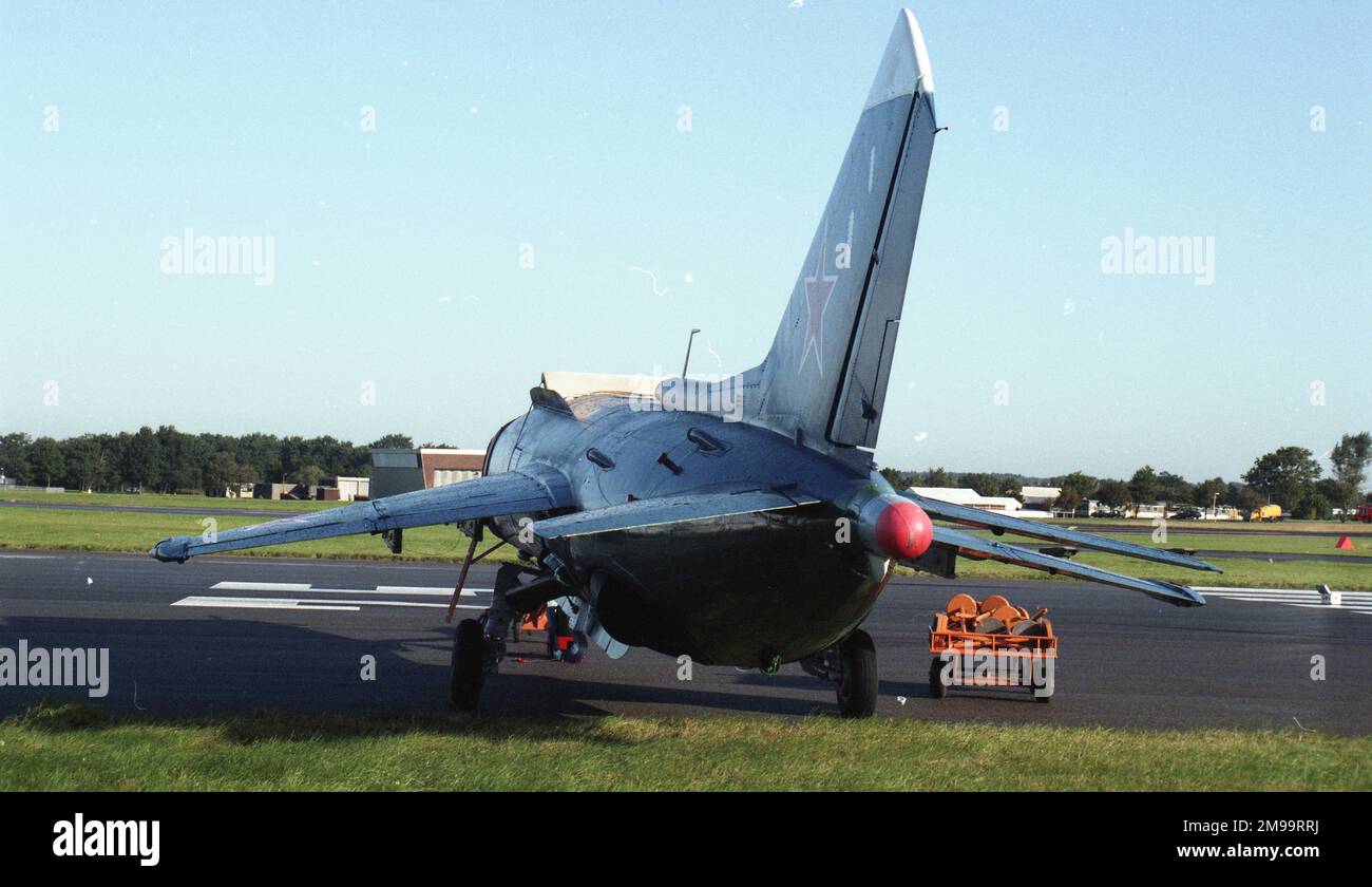 Farnborough 92 - Yakovlev Yak-141 (c/n 48-2) 'White 141' - il secondo prototipo Foto Stock