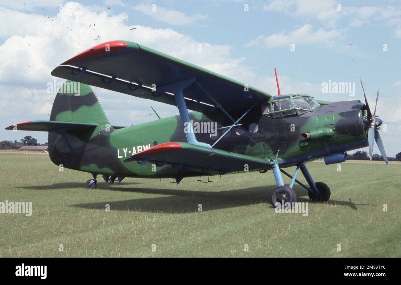 Antonov AN-2 - LY-ARW. Foto Stock