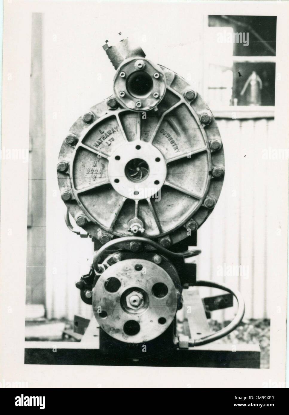 Macchine prodotte da Lawrence Hathaway, membro di IMechE, presso la sua Trinity Pumps Company, Gobowen. L'azienda produsse pompe galleggianti che furono utilizzate per la prima volta nei motori antincendio e poi nelle automobili. Foto Stock