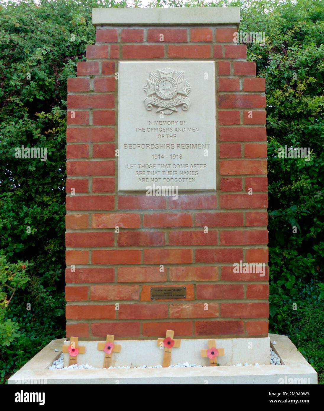 Monumento commemorativo del reggimento del Bedfordshire, Tyne Cot, CWGC Cemetery Foto Stock