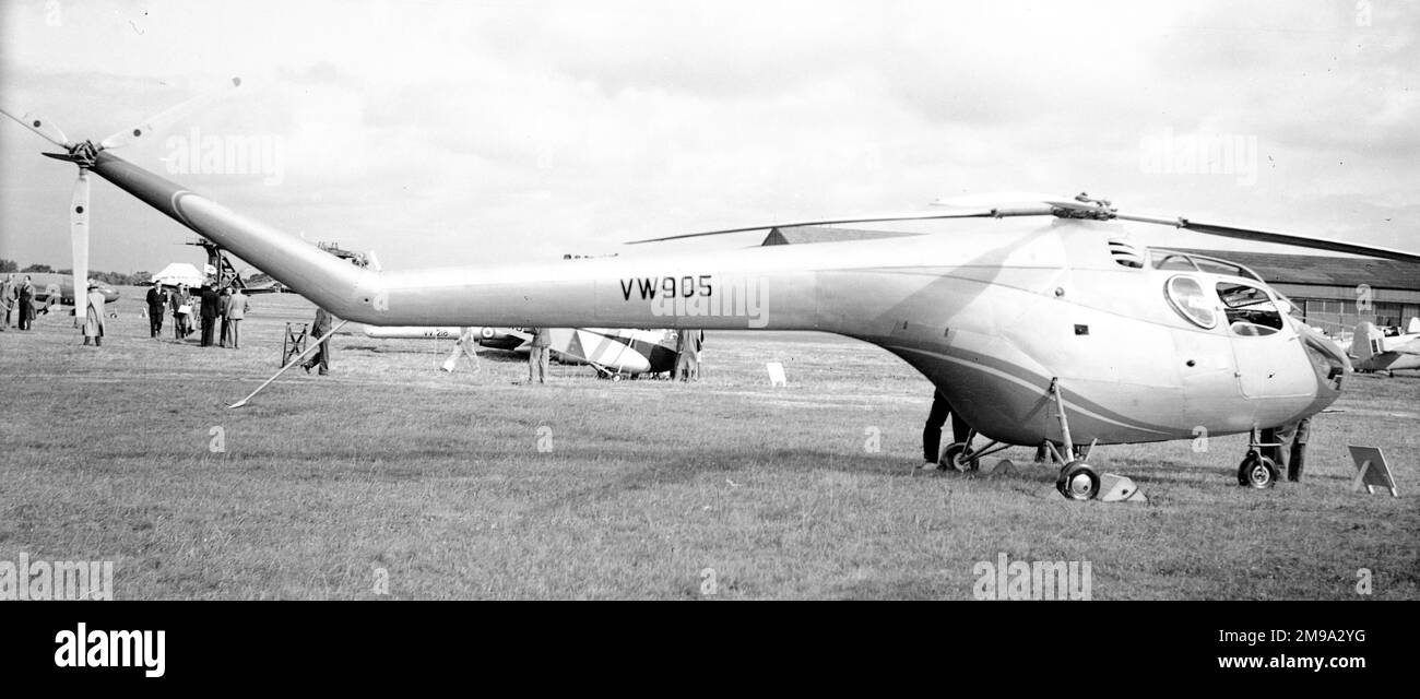 Bristol Type 171 Mk.2 Sycamore VW905 (msn 12869) al 1948° SBAC show di Farnborough il 8 settembre 1948. A WV905 è stata assegnata una registrazione civile come G-AJGU, ma non ha mai indossato tali marcature ed è stato demolito a Farnborough nel dicembre 1962. Foto Stock