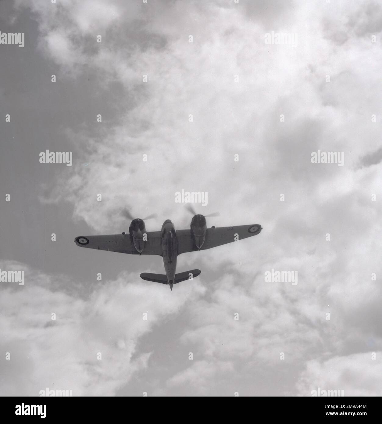 Royal Air Force Bristol Beaufighter TF Mk.X (con Torpedo e diedro Tail Plane) - 31st luglio, 1942. Foto Stock