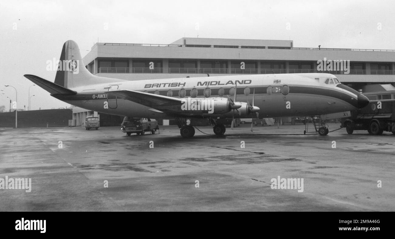 Vickers Viscount 814 G-AWXI (msn 339) di British Midland presso l'aeroporto di East Midlands (Castle Donington). Foto Stock