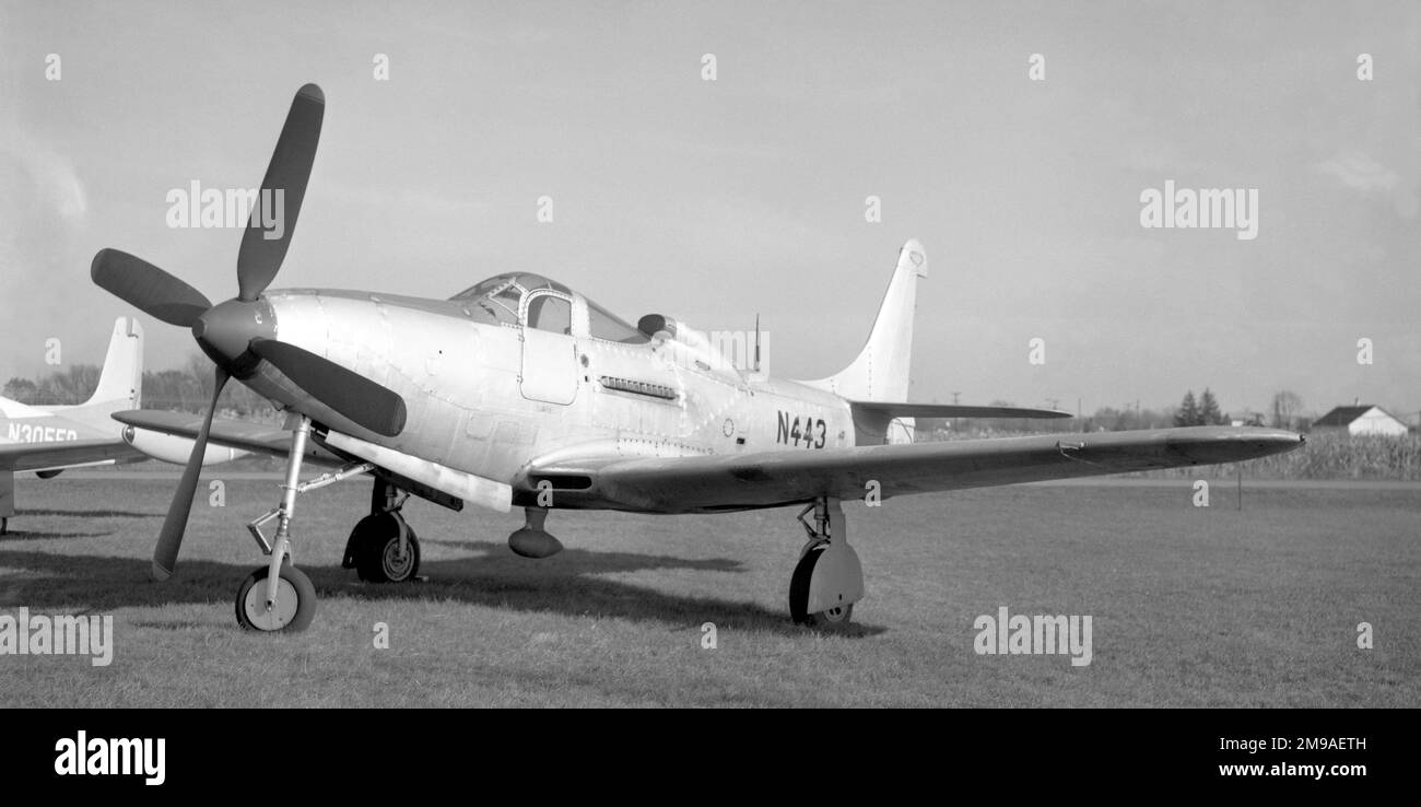 Bell P-63F-1-BE Kingcobra N443 (msn 33-536) costruito per l'esercito degli Stati Uniti come 43-117191946-1947: H. L. Pemberton, registrato come NX1719, con Bendix Race numero 21,1954-1963: Trans American Aviation Service, Chicago, il., registrato come N1719 - 1954:registrato come N443,1966-1970: A. T. George, Atlanta, GA., registrato come N447AG da 1969,1970: Dr. Smith, Sarasota, FL, 1974-1977: Jack Flaherty-Flaherty Factors, Inc., Holliread, CA., registrato come N6763, Con gara numero 28, poi numero 4, poi numero 6,1977-1981: Whittington Broithers, Fort Lauderdale, FL.10 Agosto 1981-2002: Com Foto Stock