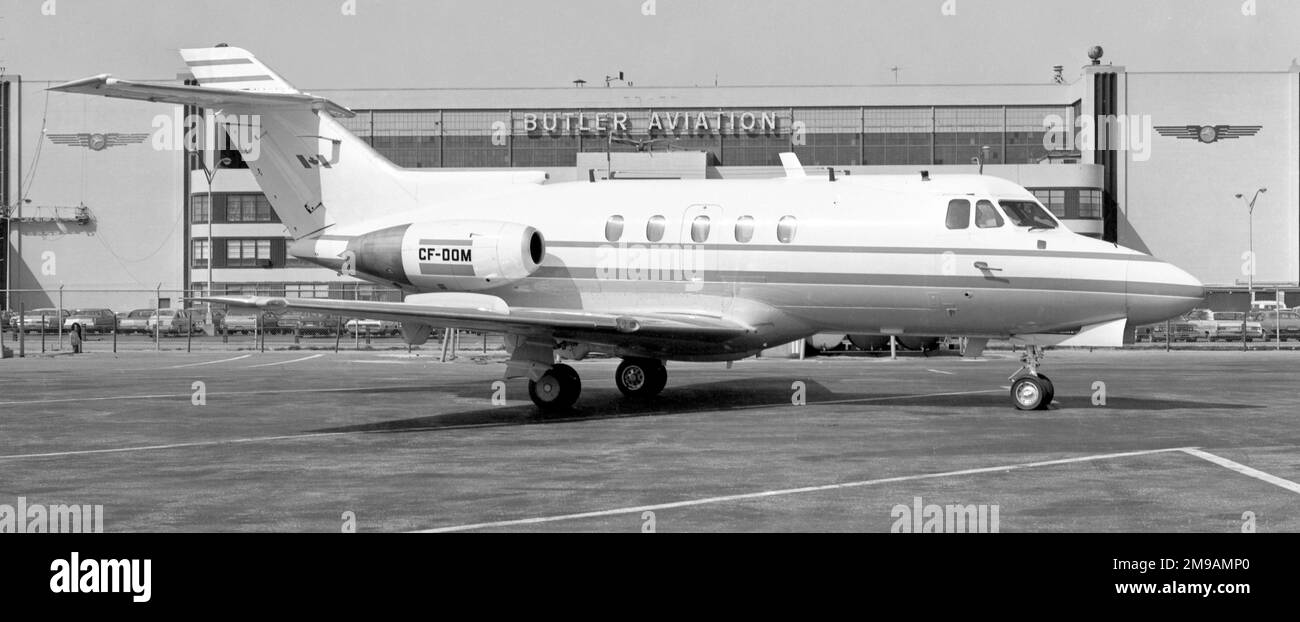 Hawker Siddeley HS-125-F1A CF-DOM (msn 25018), di Execaire Aviation - Execaire Inc. Foto Stock