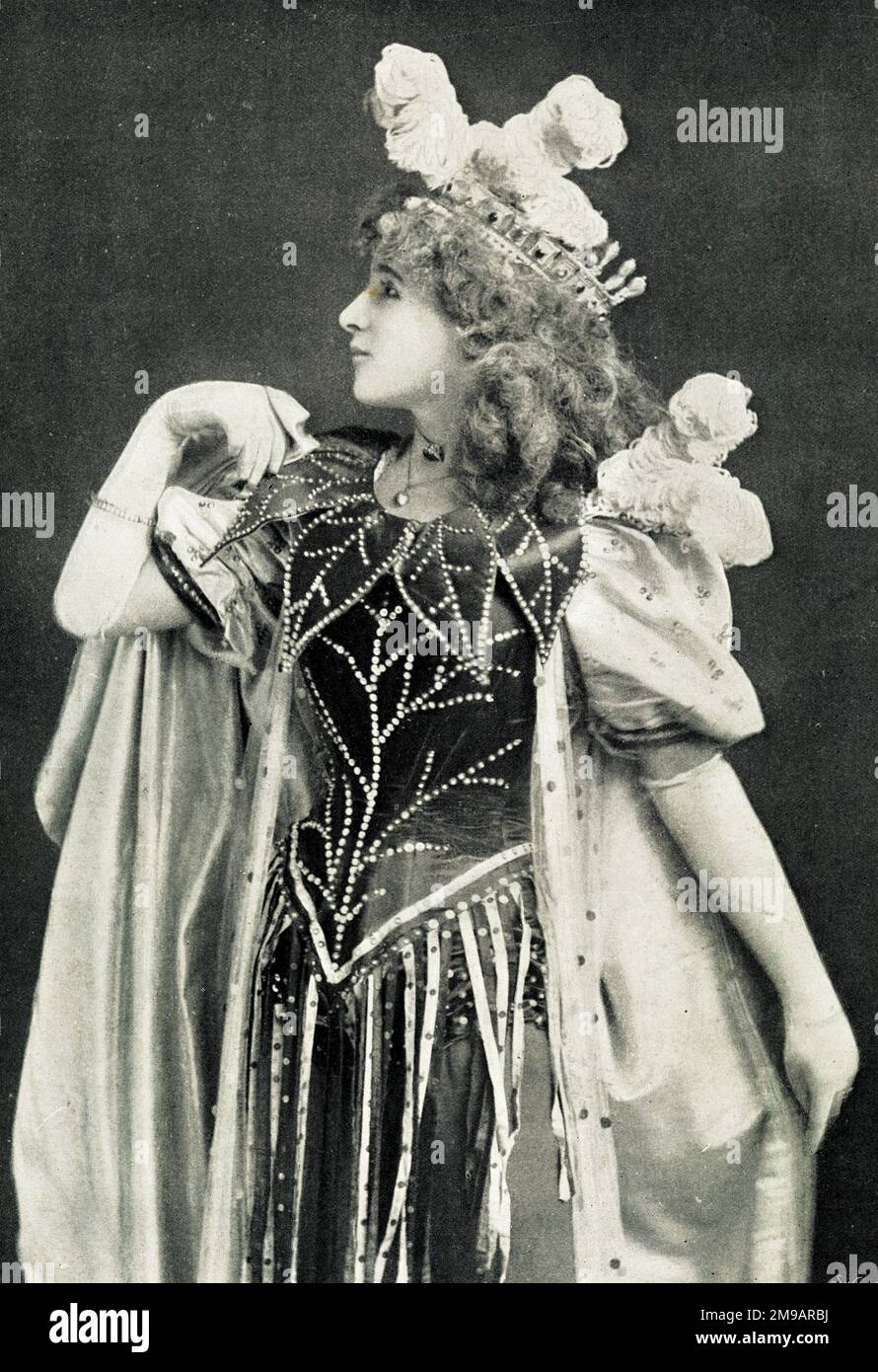 Florence Fowler come la Regina delle fate in Cappuccetto Rosso al Gaiety Theatre di Dublino Foto Stock