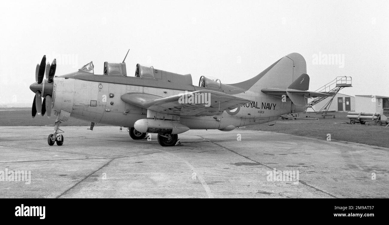 Royal Navy - Fairey Gannet ECM.6 XG831 (msn F9373), di 831 Naval Air Squadron. Costruito come AS.4, convertito in ECM.6, riconsegnato il 31 maggio 1957, ritirato dall'uso e relegato a uso didattico come A2539, il 14 giugno 1966. Attualmente (2021) questo aeromobile è conservato presso il Davidstow Airfield. Foto Stock