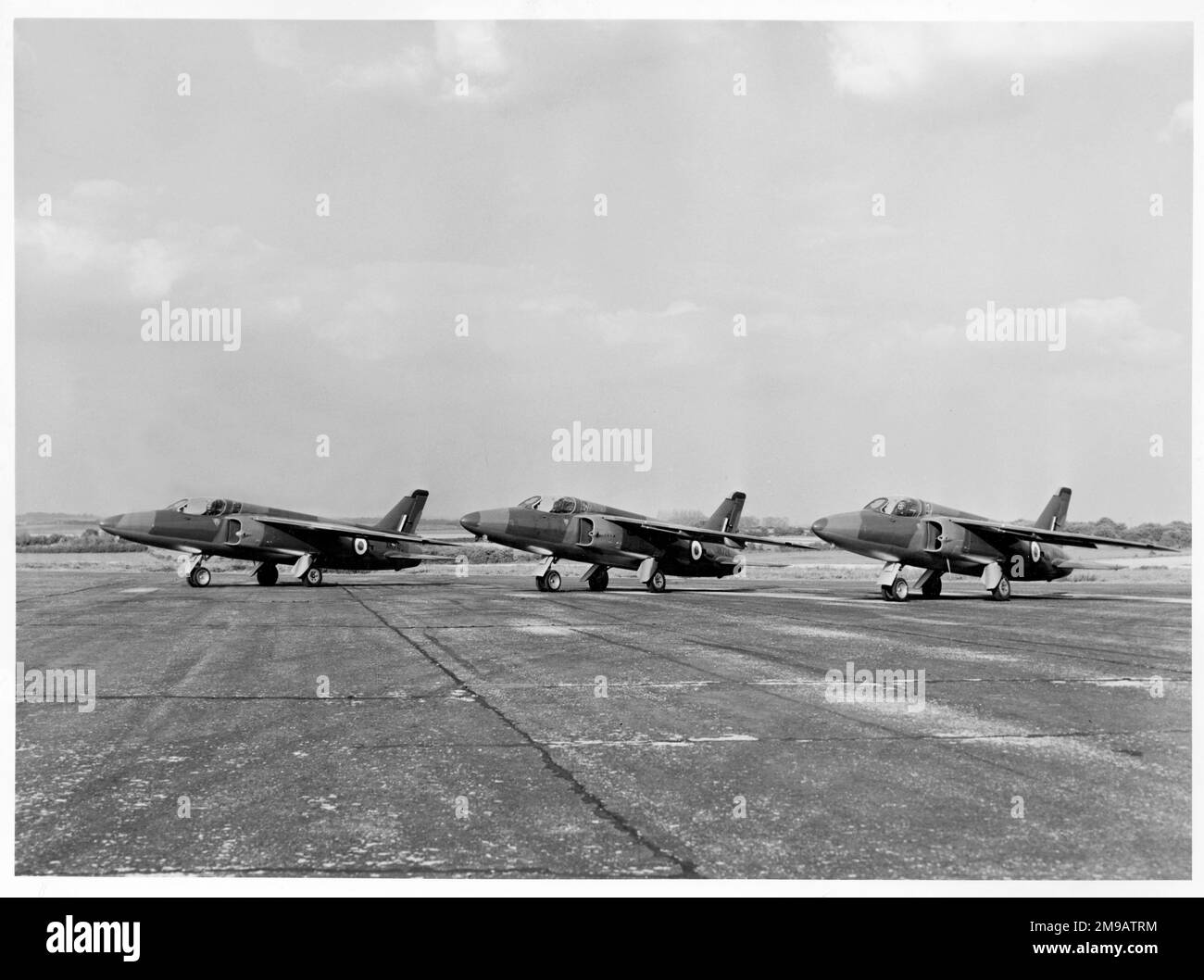 Folland Gnat F.1 - XK724 (msn FL2), XK739 (msn FL3) e XK740 (msn FL4), presso il campo aereo di Chilbolton nell'Hampshire il 6 maggio 1957 Foto Stock