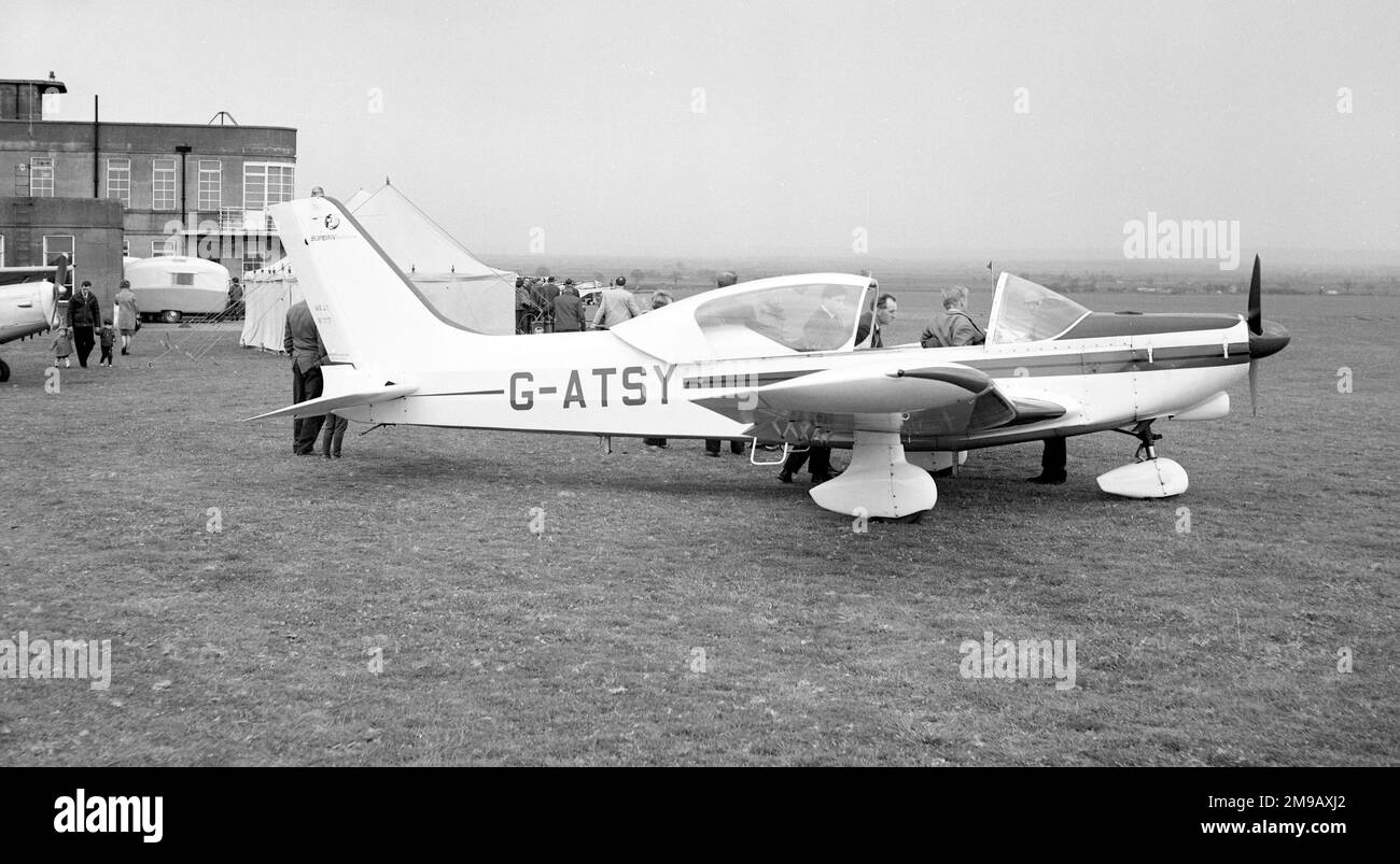 Wassmer WA.41 Super IV Baladou G-ATSY (msn 117) a Kirton-Lindsey nel mese di aprile 1967. Foto Stock