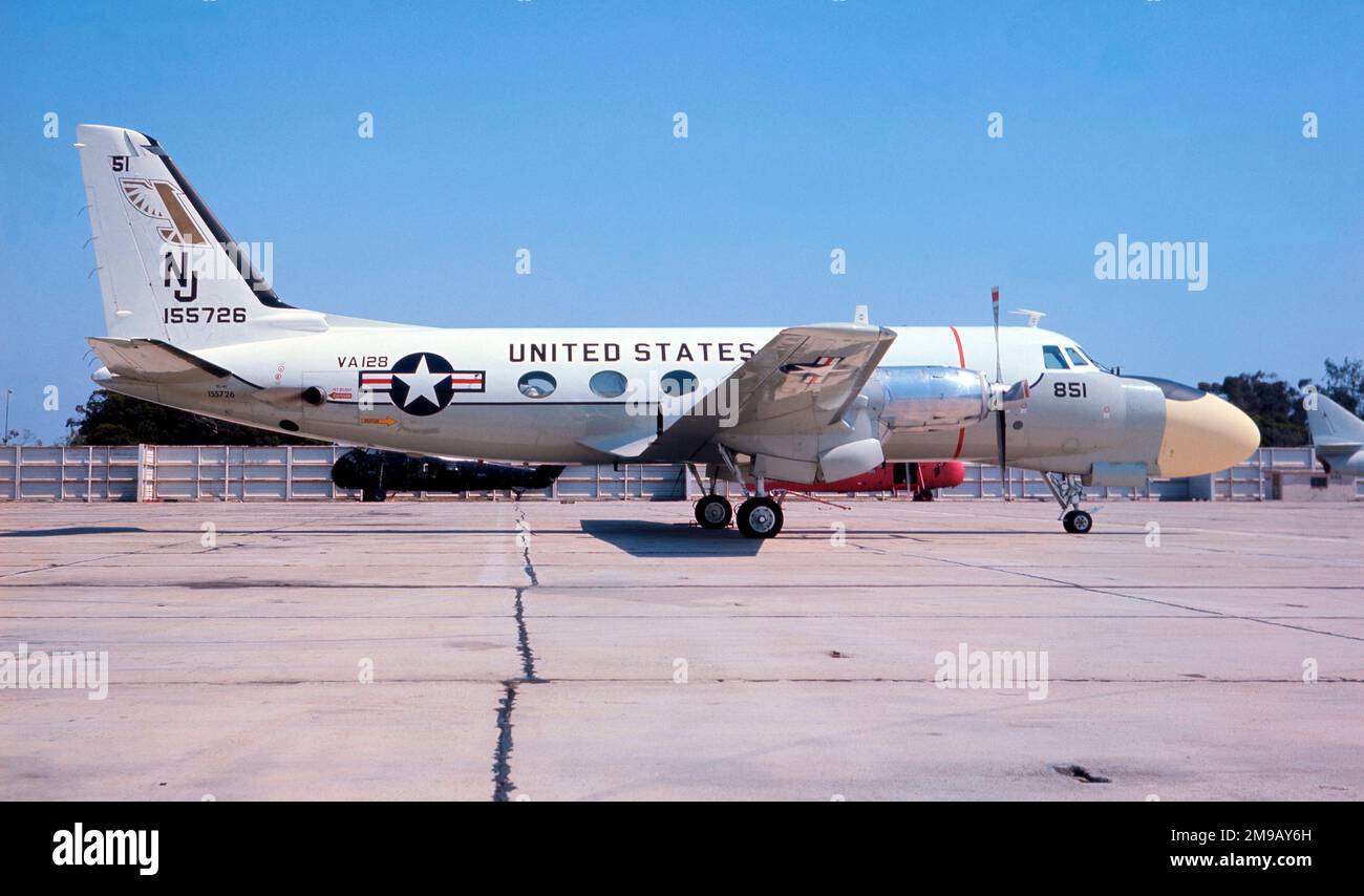 United States Navy - Grumman TC-4C Academe 155726 (msn 183, codice base 'NJ', Call-sign '851'), di VA-128 dalla Naval Air Station New Jersey, al NAS Miramar il 5 giugno 1976. Il TC-4C Academe è dotato del sistema DIANE Weapons/Navigation dell'A-6E Intruder, per l'addestramento Del Nav/Bombardier A-6. Foto Stock