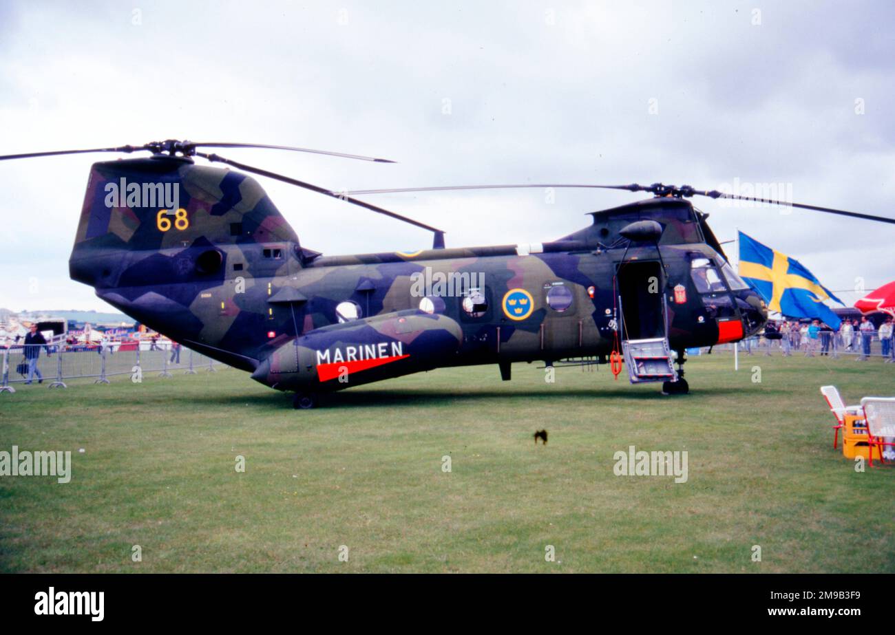 Marinen - Boeing-Vertol 107-II-15 Y-68 - 04068 'Yngve 68' (msn 4081, HKP 4B), al Middle Wallop il 13 luglio 1986. (Marinen - Swedish Navy Aviation). Foto Stock