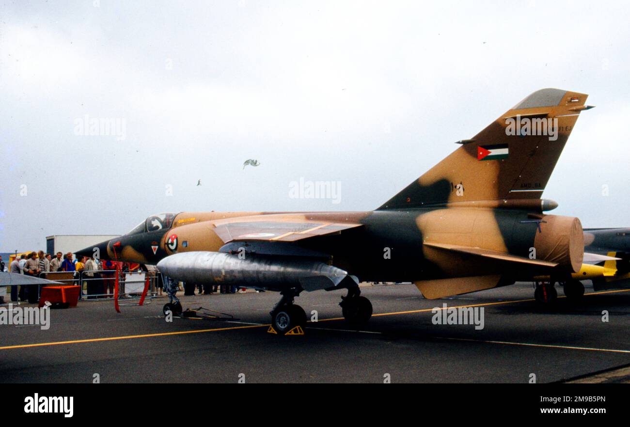 Royal Jordanian Air Force - Dassault Mirage F.1EJ 108 (msn), di 26 Squadron, al Boscombe Down Battle of Britain 50th Anniversary Airshow il 6 settembre 1990. Foto Stock