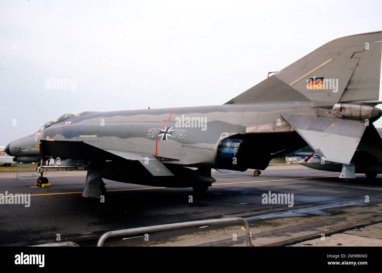 Luftwaffe - McDonnell Douglas F-4F Phantom II 37+79 (msn 4544), di JagdBomberGeschwader 71, al RAFGreenham Common per l'International Air Tattoo il 23 luglio 1983. Foto Stock
