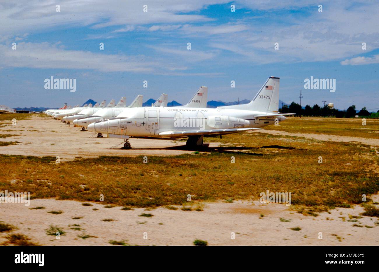 United States Air Force (USAF) - North American T-39A-1-NA Sabreliner 60-3479 (msn 256-7), nella sezione di stoccaggio T-39, presso la base aerea Davis-Monthan per lo stoccaggio e lo smaltimento, circa 1984. Foto Stock