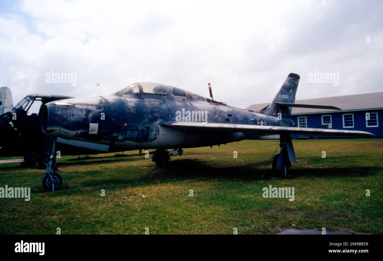 Repubblica F-84F-40-RE Thunderstreak 52-6553, in mostra al Museo dell'aria e dello spazio di Firenze Foto Stock