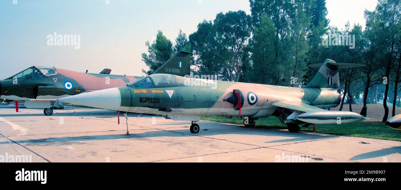 Lockheed F-104G Starfighter 7415 (msn 683-7415), in mostra al Museo dell'aeronautica ellenica, a Tatoi AB, Dekeleia, Grecia Foto Stock